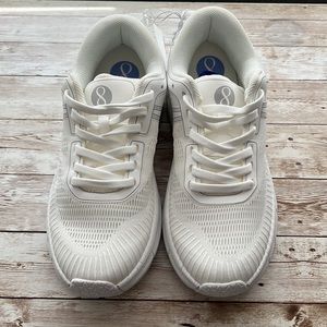 New Layer 8 Womens Sneakers White Size 7.5
